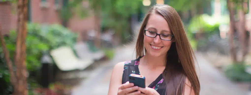 happy-cell-phone-lady-header