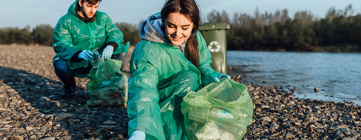 In this guide, we’ll review the steps of how to start a volunteer program.
