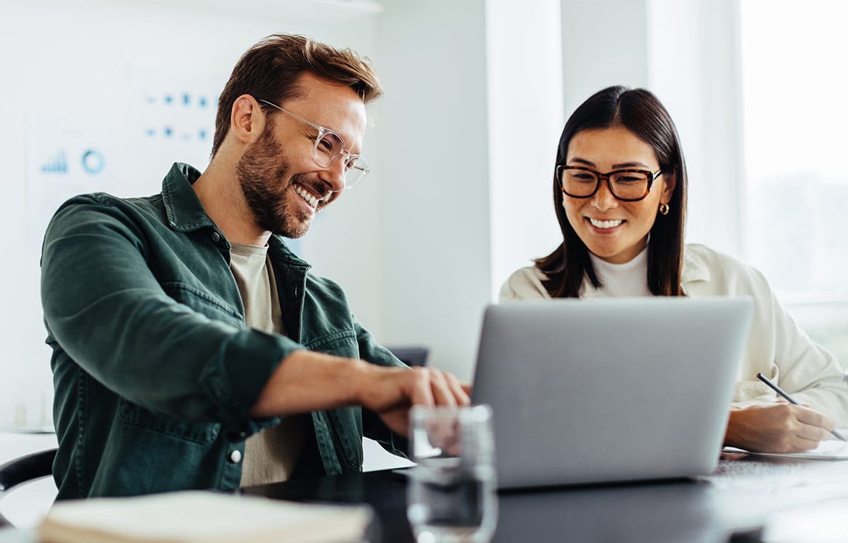 Looking At Computer Man Woman Training