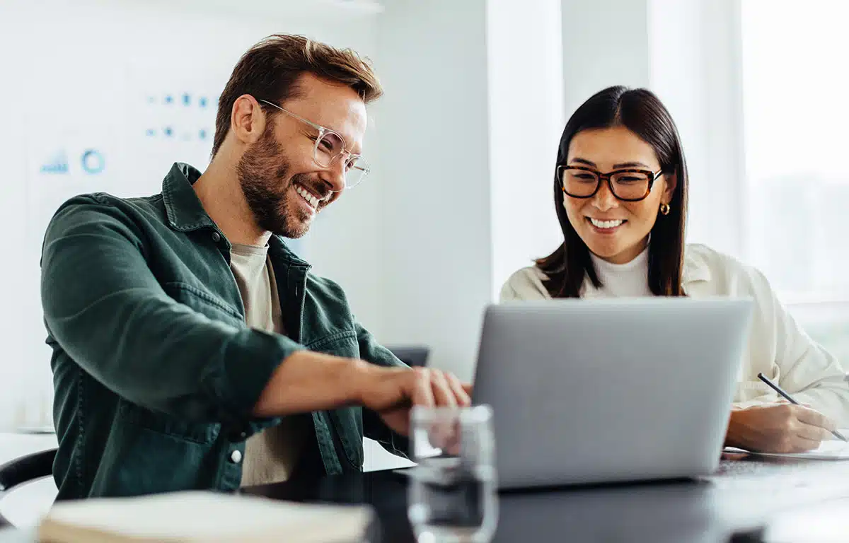 Looking At Computer Man Woman Training